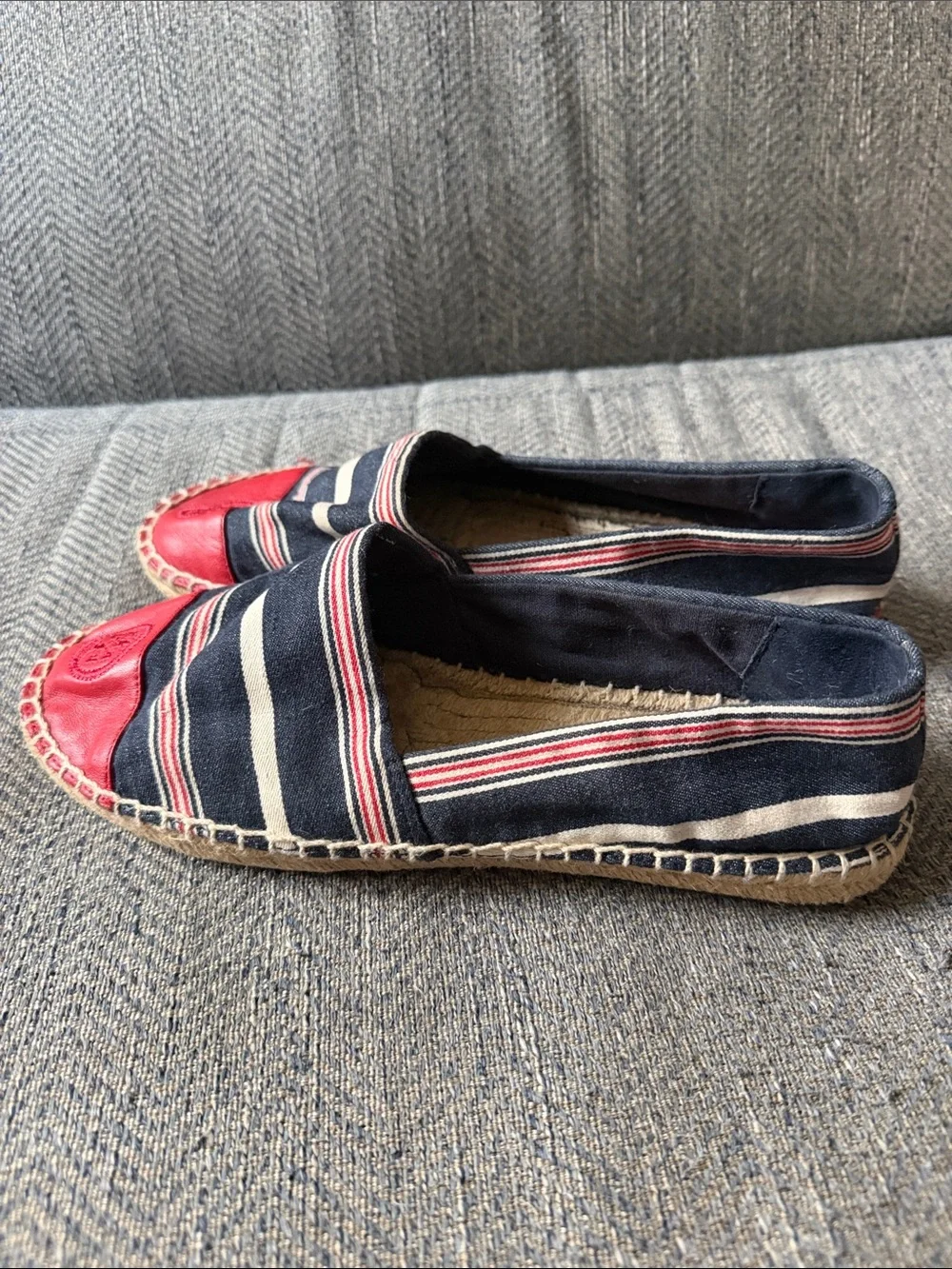 Tory Burch Red Blue White Stripe Cap Toe Colorblock Leather Espadrilles Size: 9